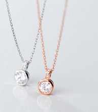 Load image into Gallery viewer, Himari zircon round pendant necklace
