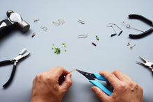 Load image into Gallery viewer, Rayssa handmade hammered moon necklaces