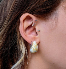 Load image into Gallery viewer, Cora Water Drop earrings
