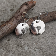 Load image into Gallery viewer, Dandelions earrings
