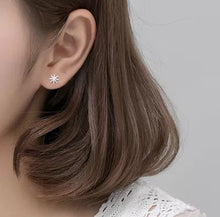 Load image into Gallery viewer, Dayanne earrings
