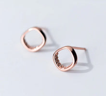 Load image into Gallery viewer, Billie hollow out square stud earrings
