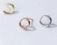 Load image into Gallery viewer, Billie hollow out square stud earrings

