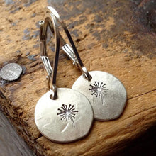 Load image into Gallery viewer, Dandelions earrings
